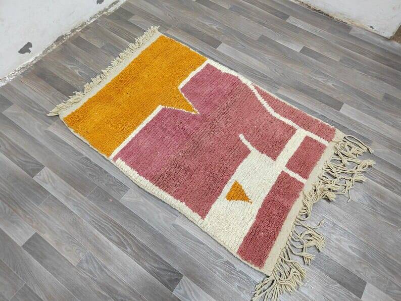 Pure natural wool rug, size 160 x 240 cm