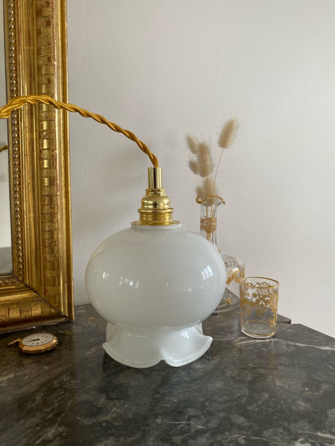 Walking lamp with vintage opaline globe