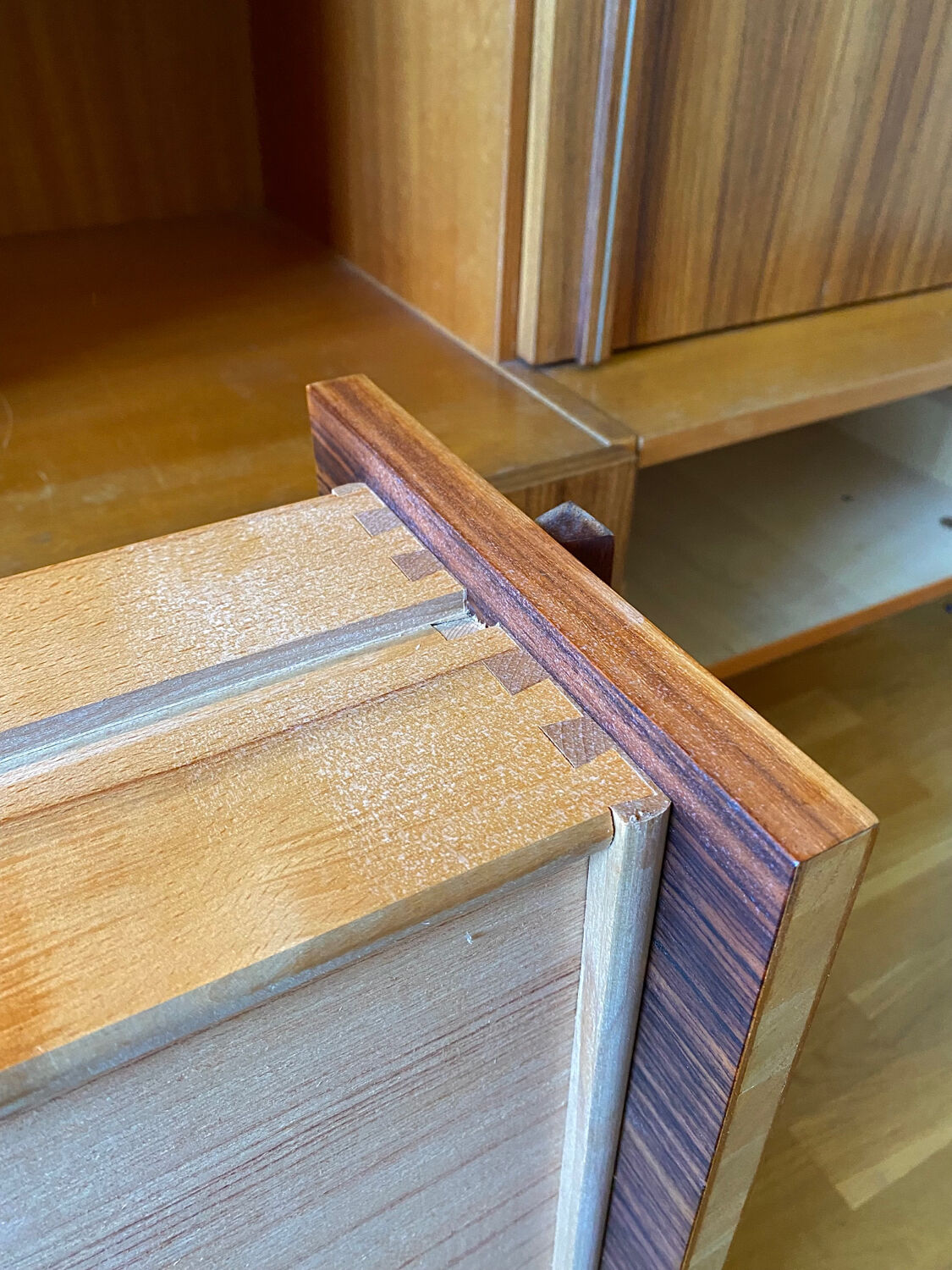 Wall unit / bookcase Italian Luigi Bartolini 1960