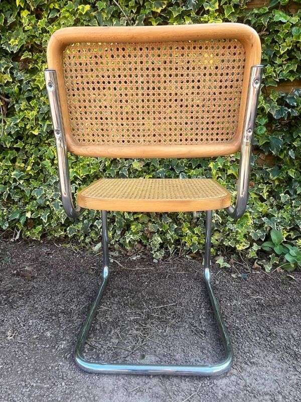Chaise en bois et cannage dans le goût de Marcel Breuer