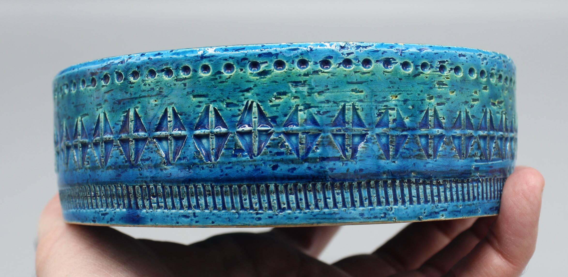 Vintage ashtray designed by Aldo Londi for Bitossi Italy