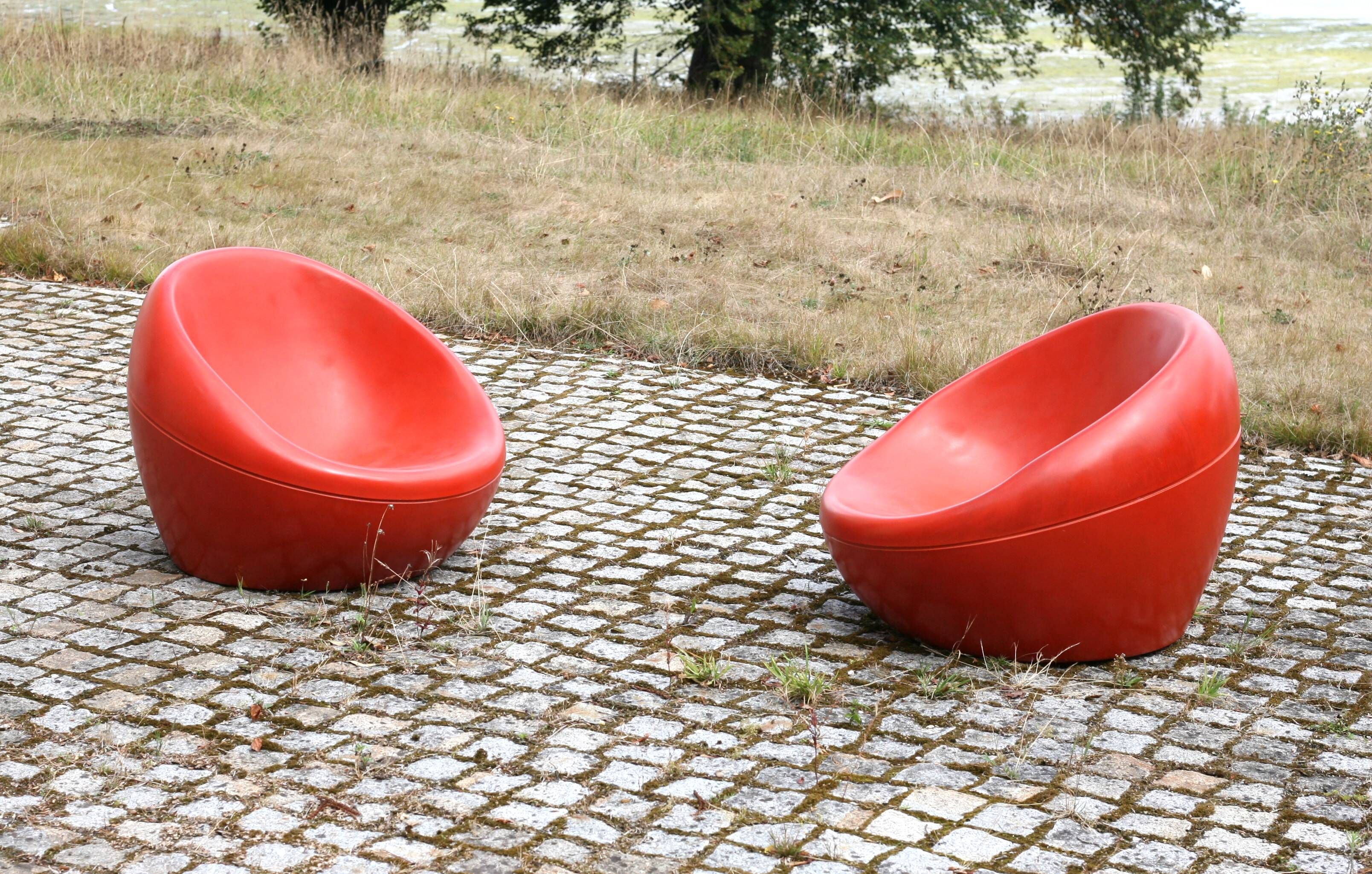 Pair of "space age" armchairs, fibreglass, 1960s
