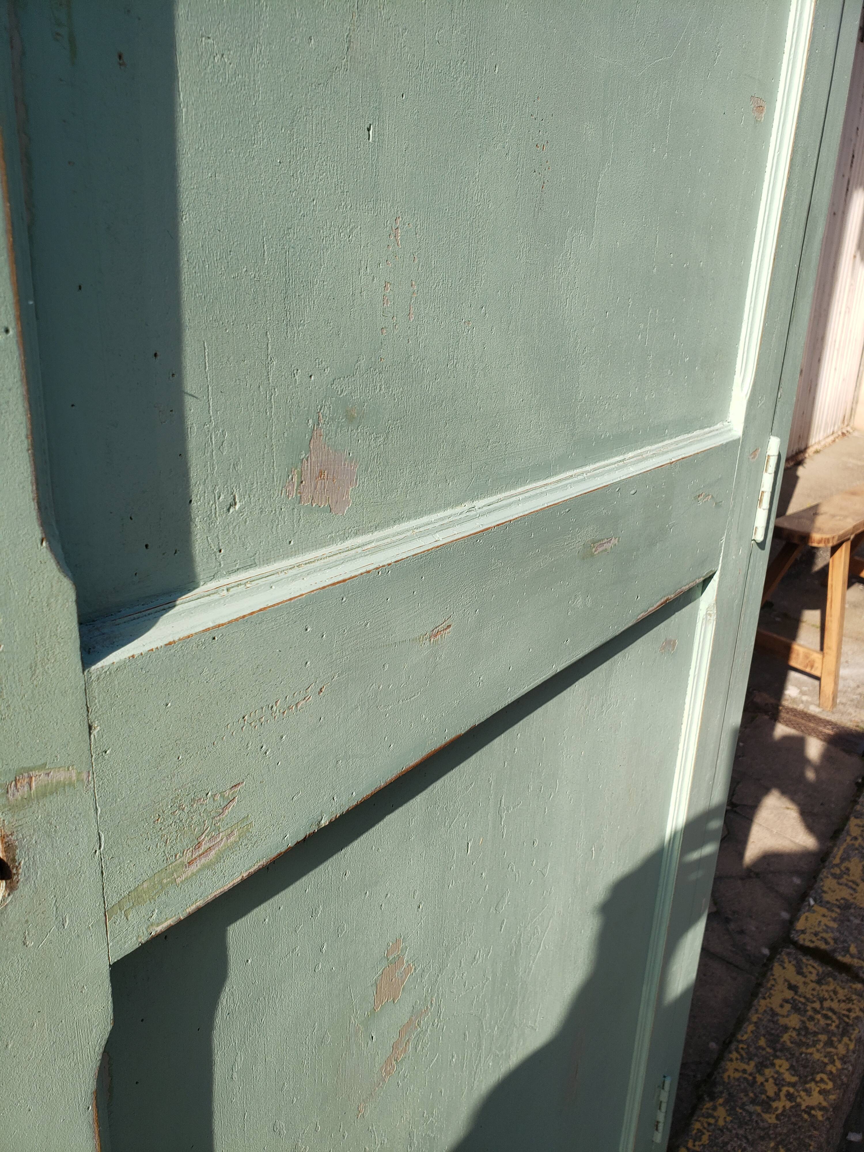 Parisian wardrobe patina ancient mint