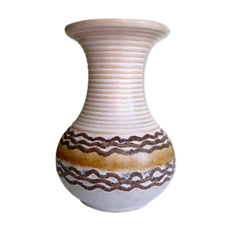 Vase beige col annelé en céramique allemande VEB Fat Lava Era