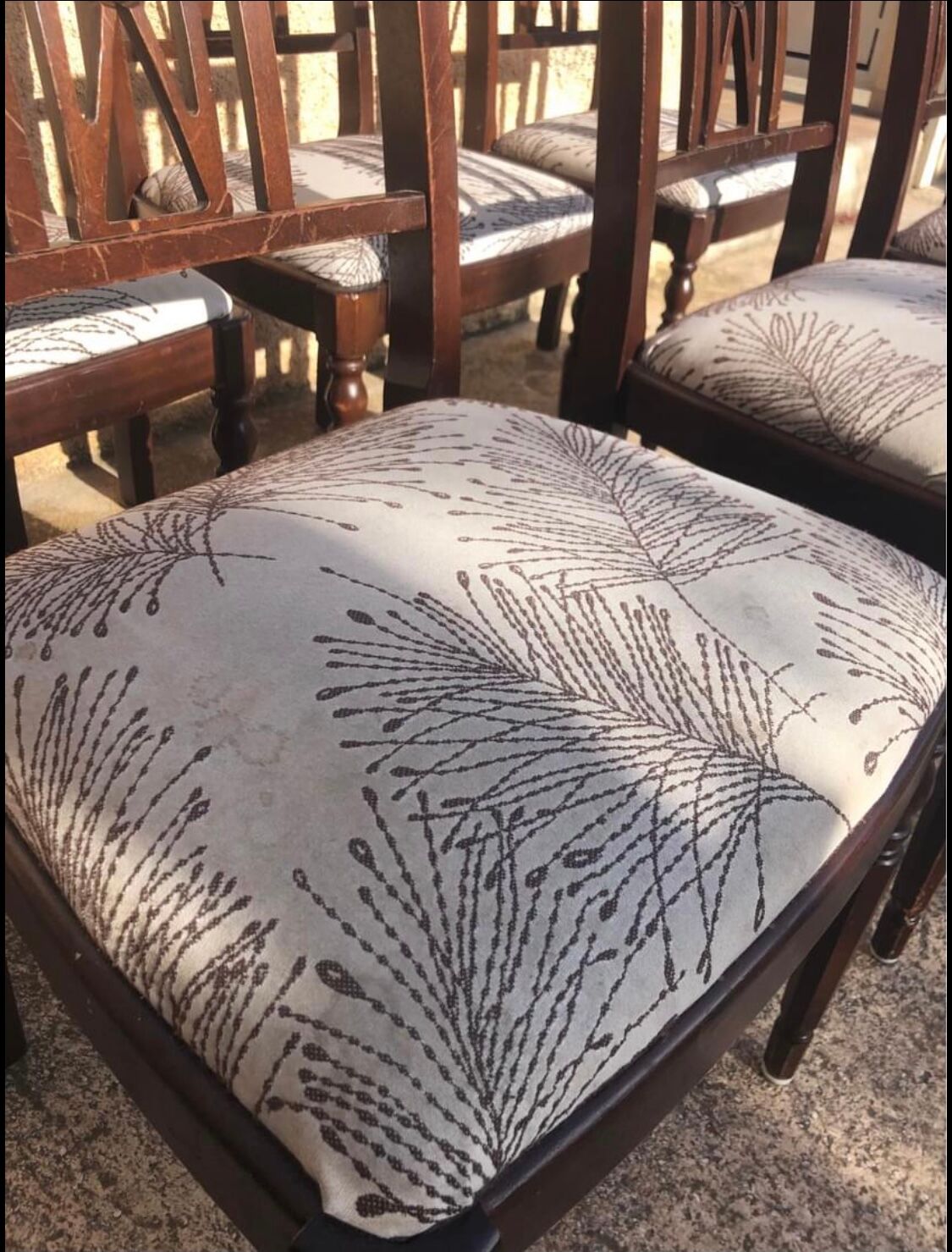 Set of 6 English style chairs