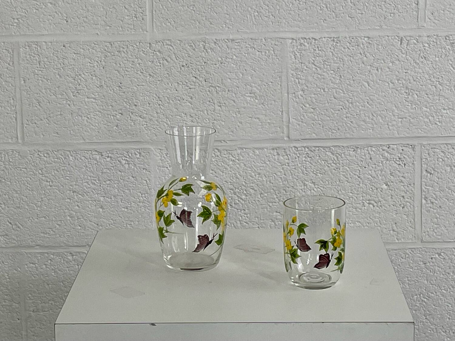 Handmade painting drink service