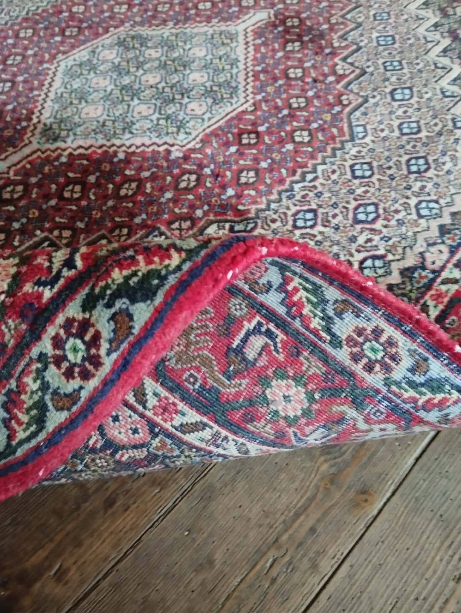Handmade Persian Senneh rug 150x121cm