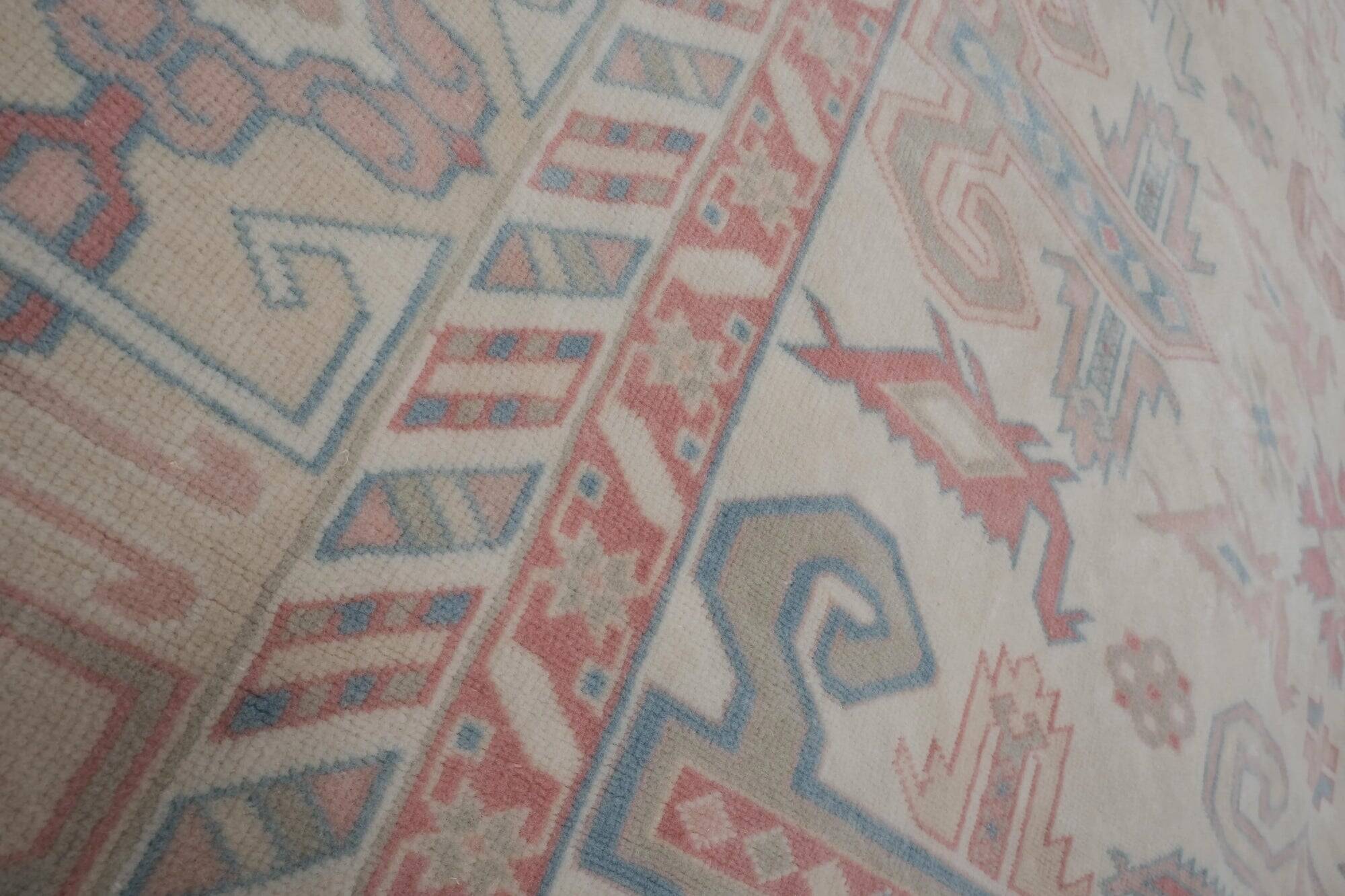 Vintage handmade Turkish rug 175x254 cm