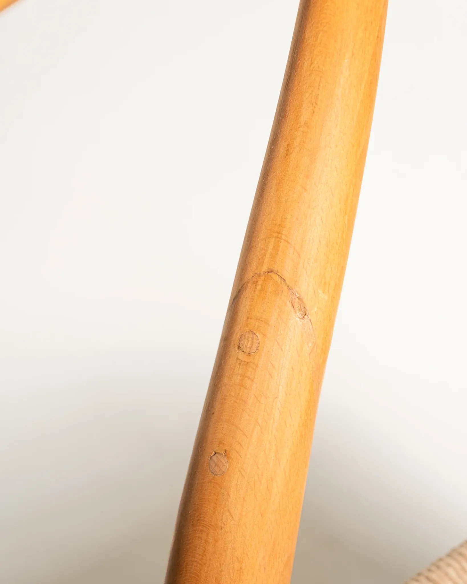Ensemble de quatre chaises "Wishbone" CH24 de Hans J. Wegner, design de 1950.
