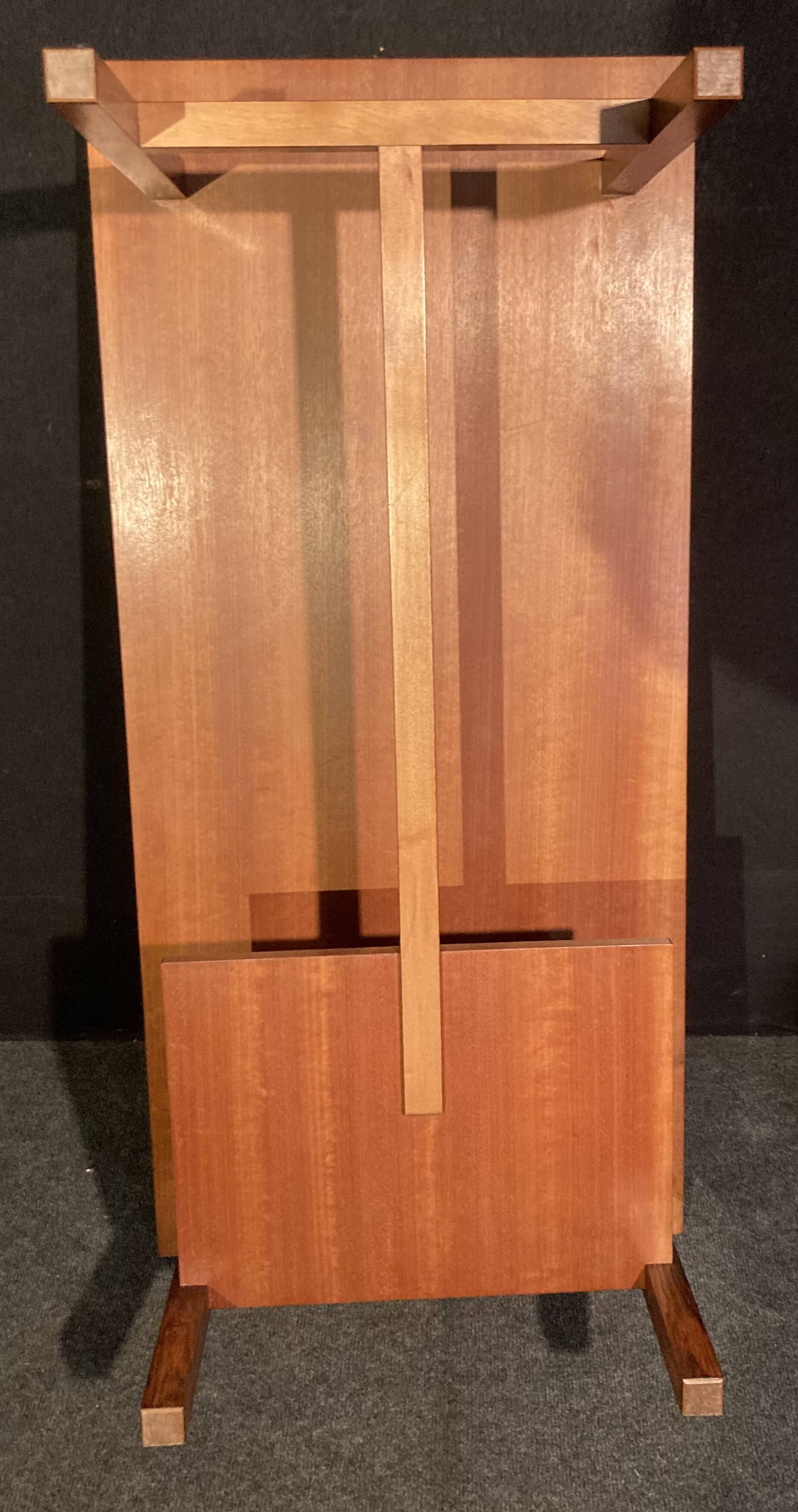 Table made of rosewood