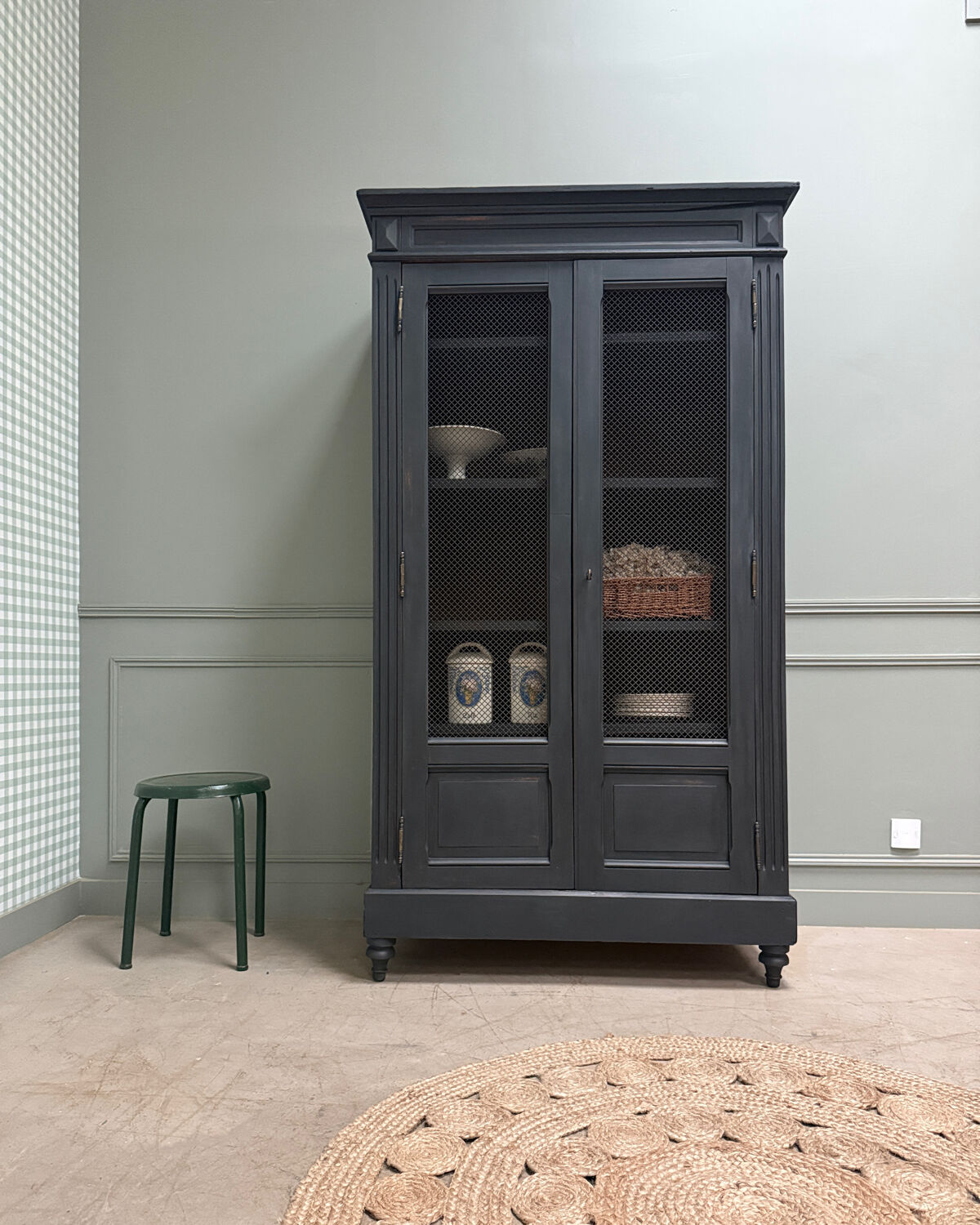 Directoire library with black patina (renovated)