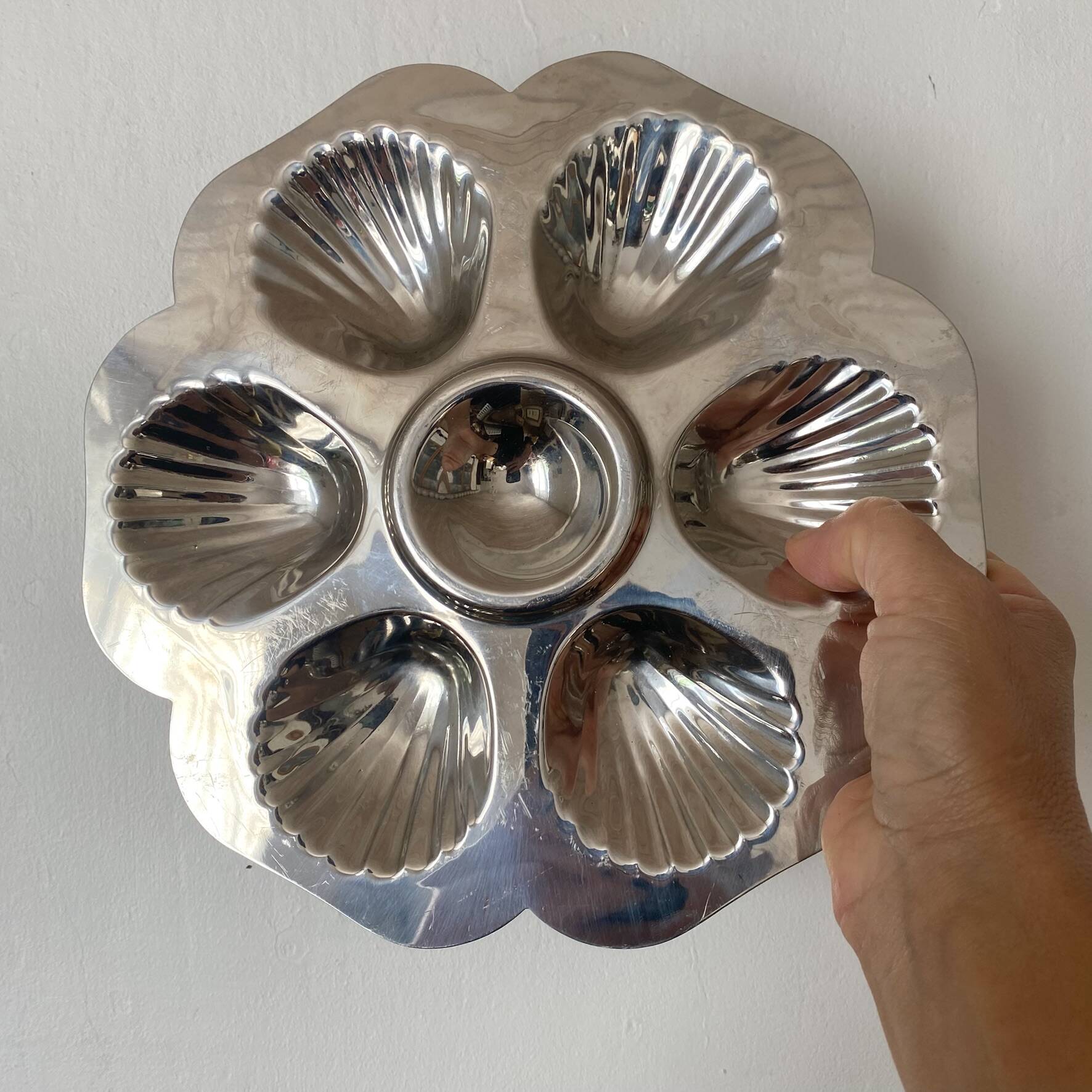 Stainless steel oyster plates