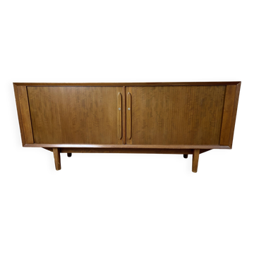 Curtain door sideboard