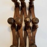 Expandable coat rack