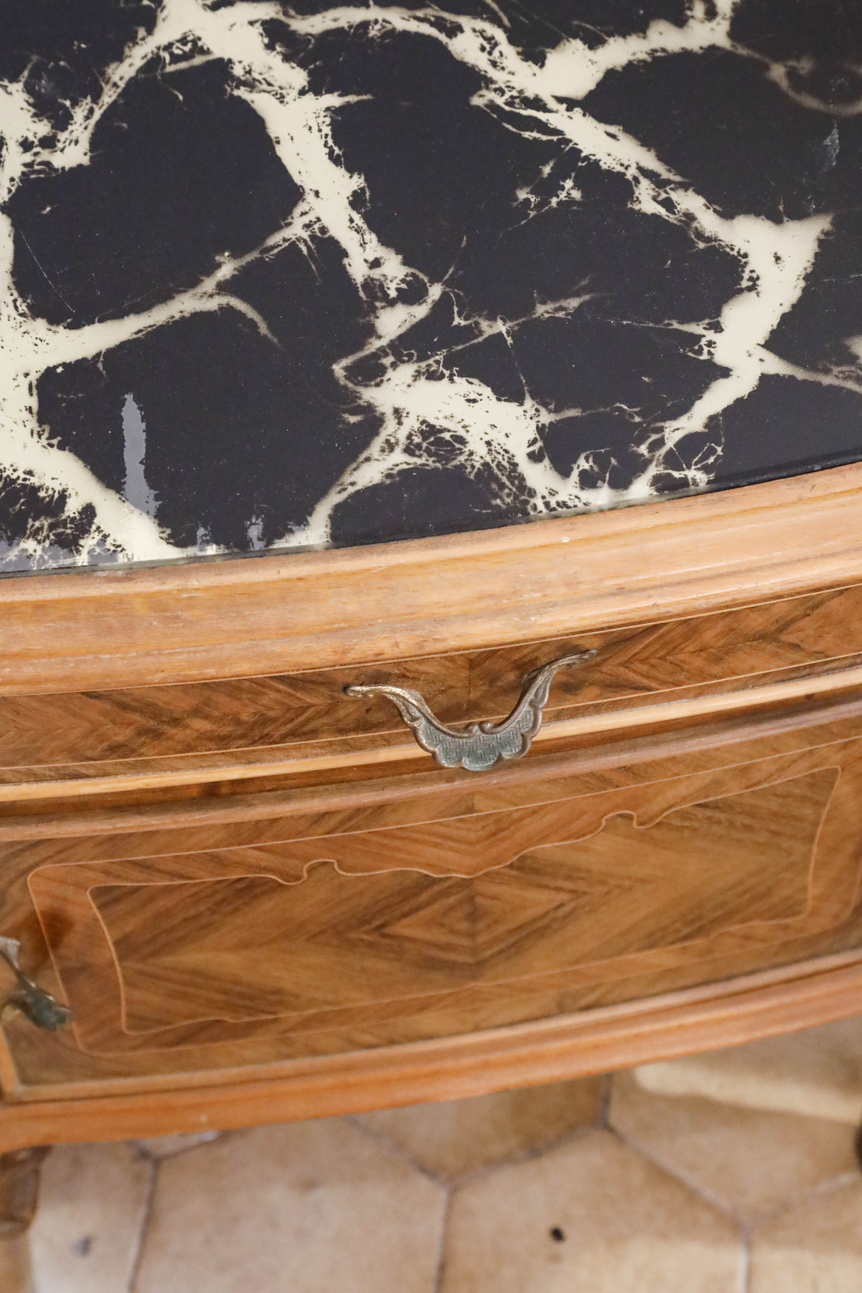 Italy hairdressing set and bedside 1940