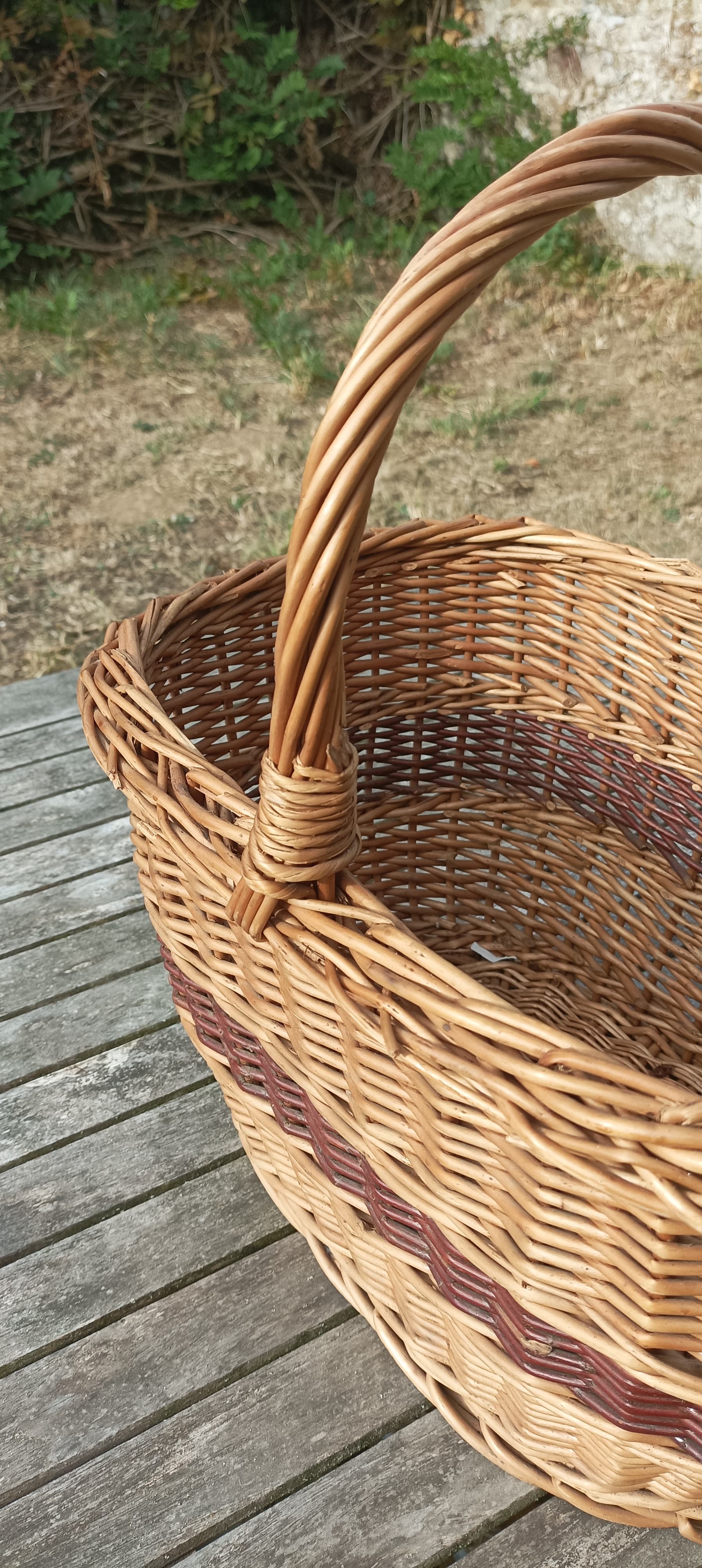 Wicker basket