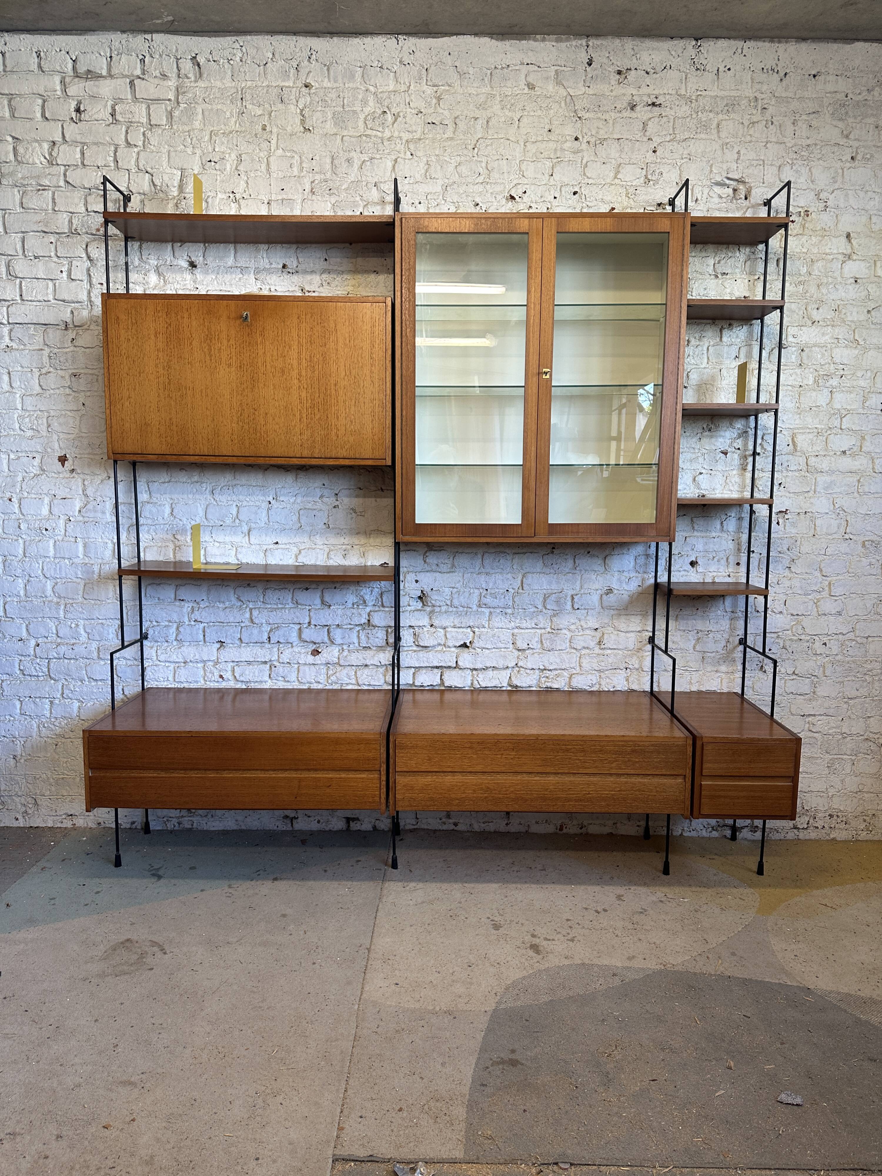 Bookcase DDR Omnia 1960 vintage
