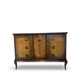 Commode italienne en placage et bois massif de noyer, années 1940-1950