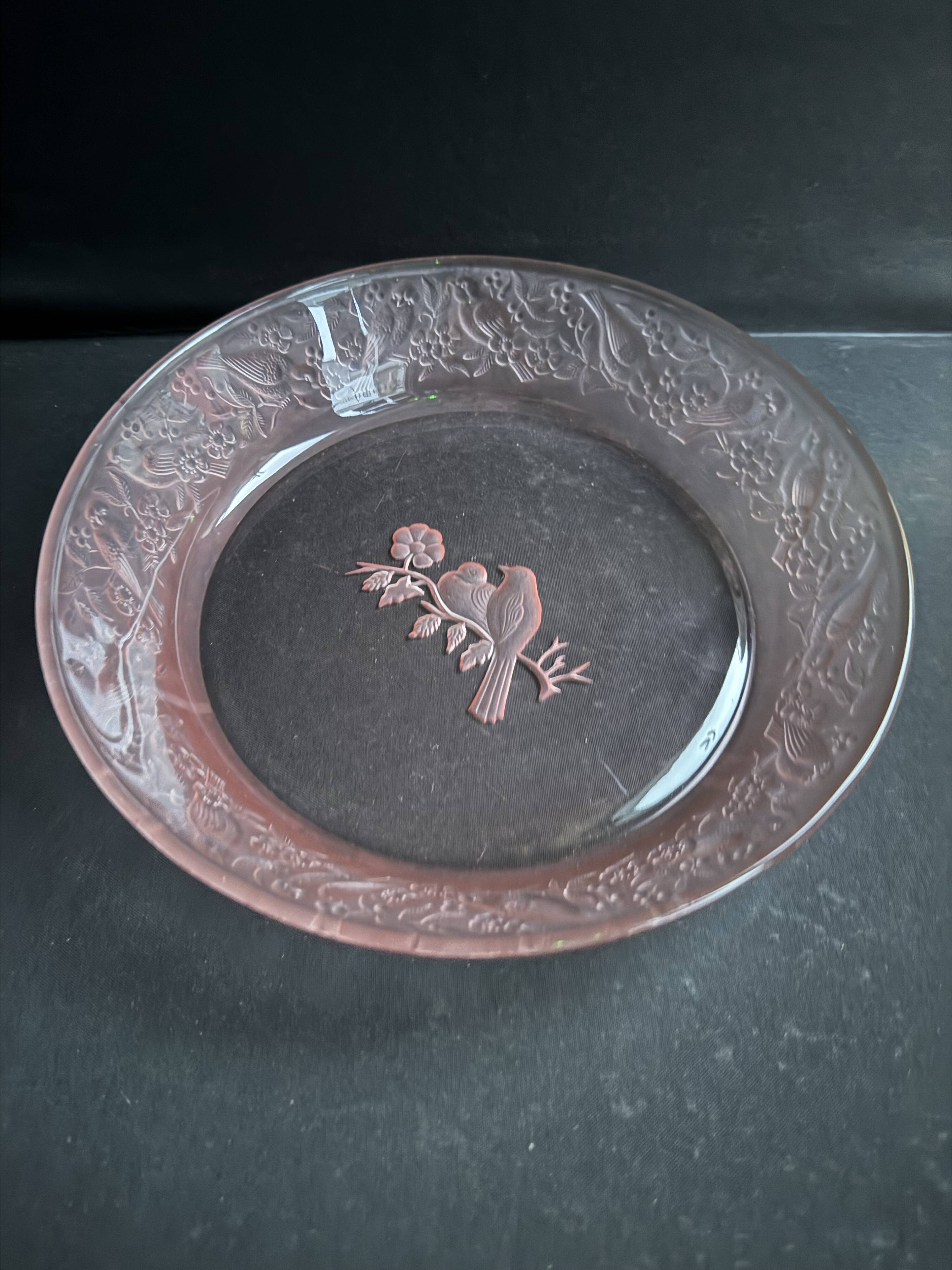 Hollow serving dish – molded pink crystal – sweden
