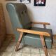 Fauteuil scandinave vert sapin et chêne massif