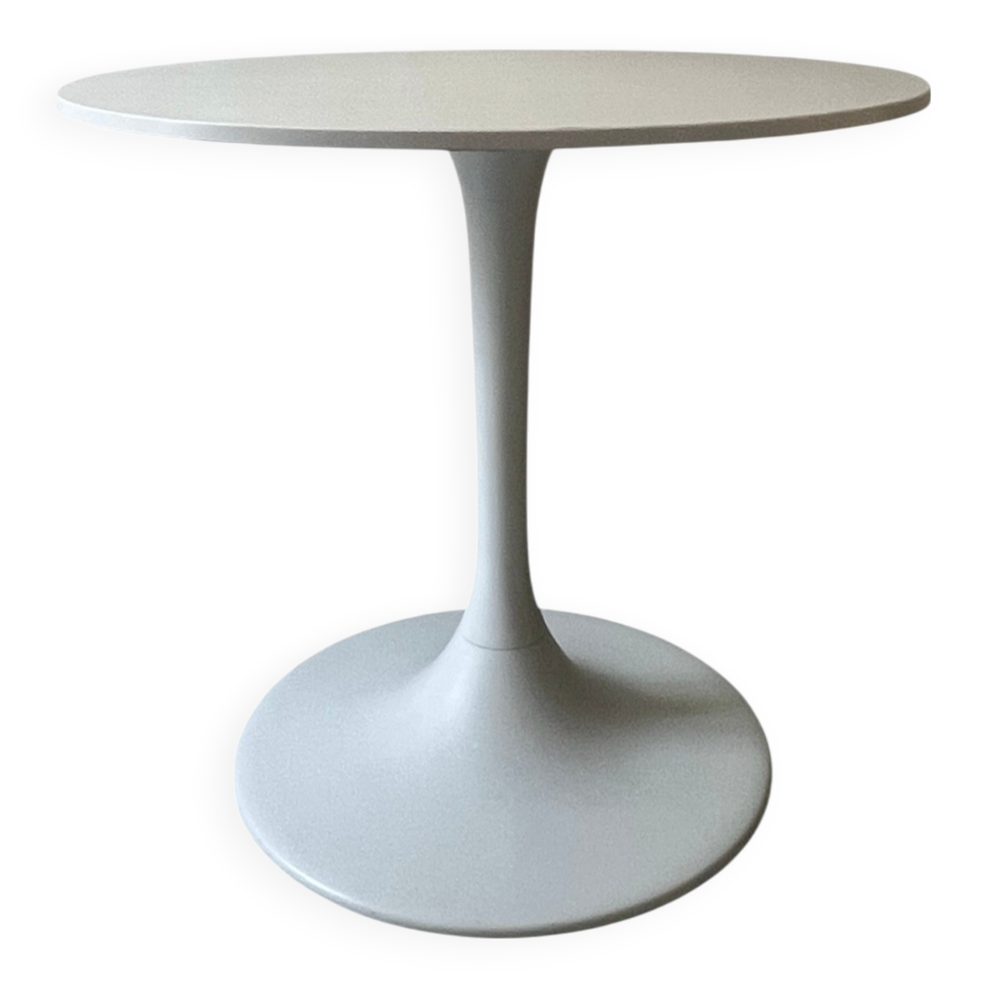 White tulip design round dining table