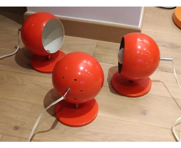 Lamps articulated metal balls