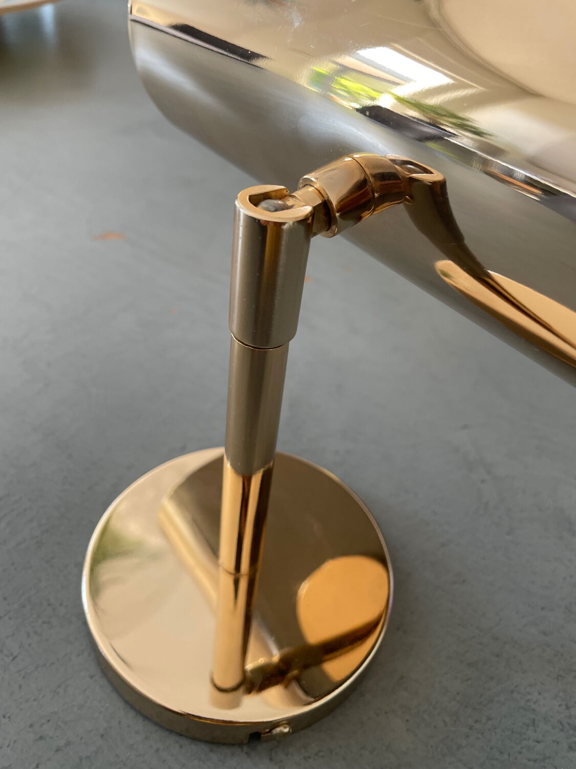 SCE brass wall light