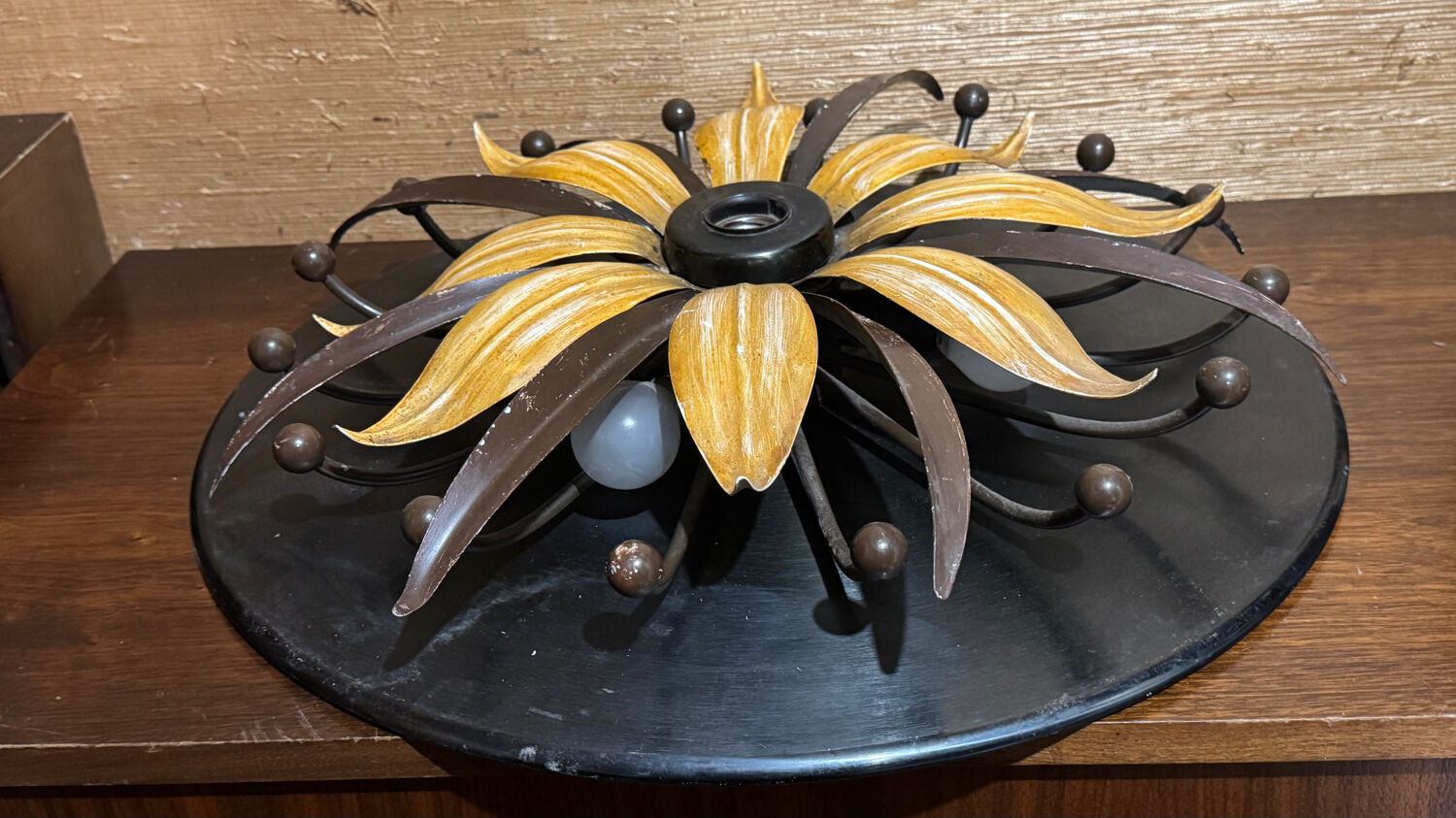 Floral metal ceiling light from the 70s/80s.