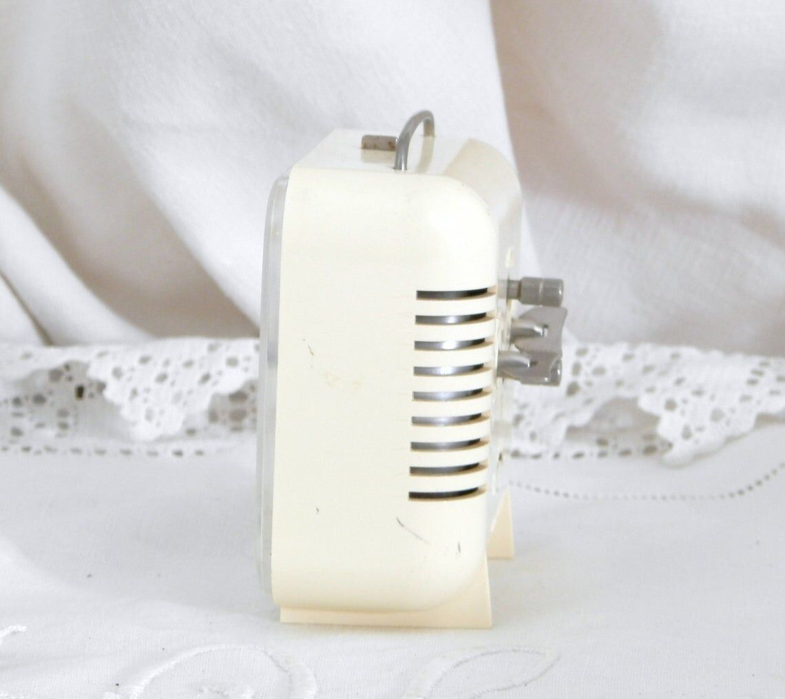 Working vintage mechanical alarm clock