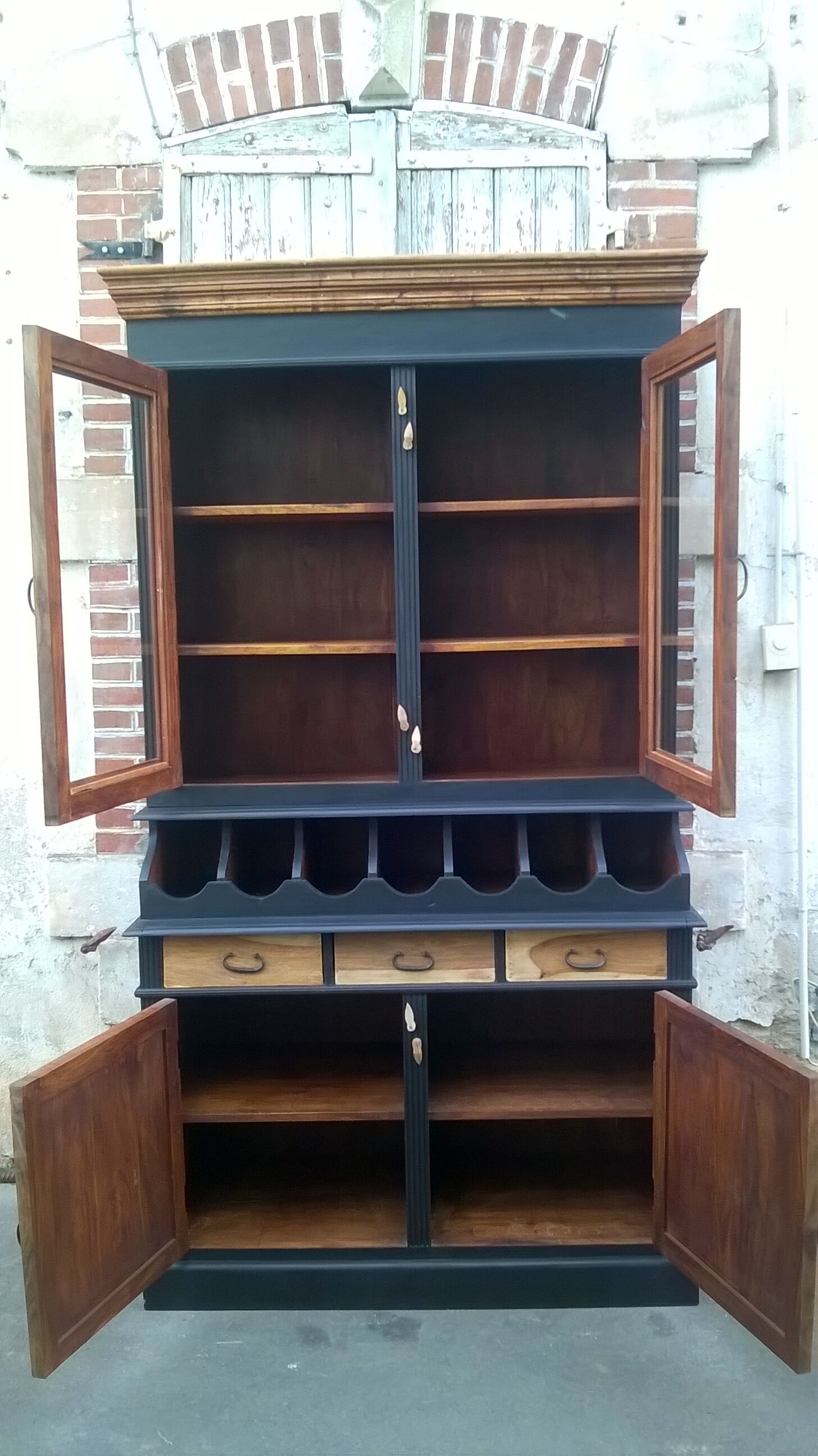 Vaisselier raw black