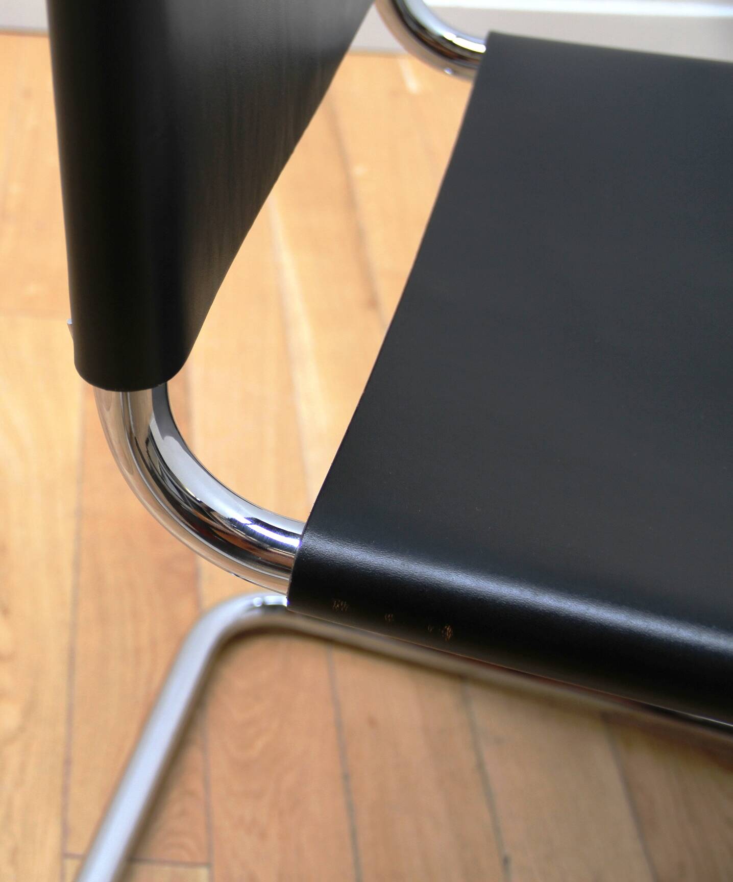 B33 chair, Marcel Breuer