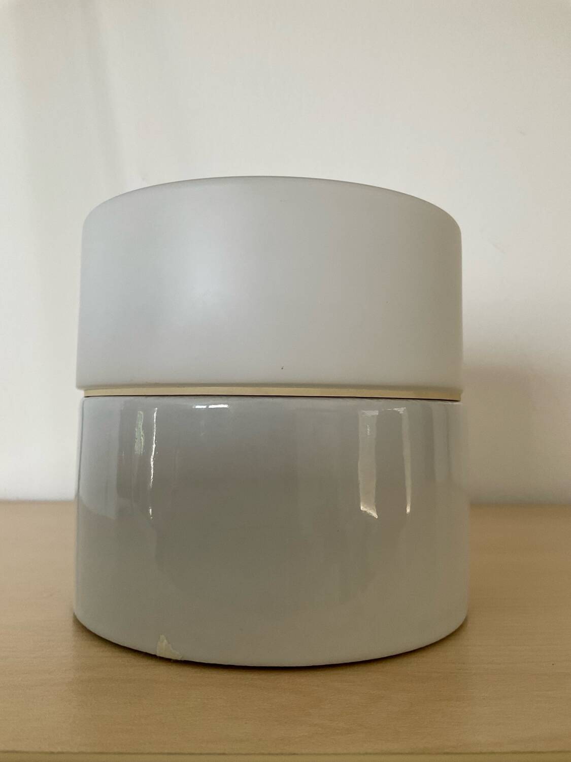 Vintage porcelain and opaline wall lamp from the 60s