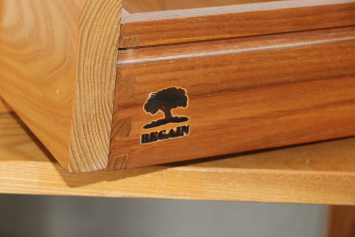 Bedside elm house Regain