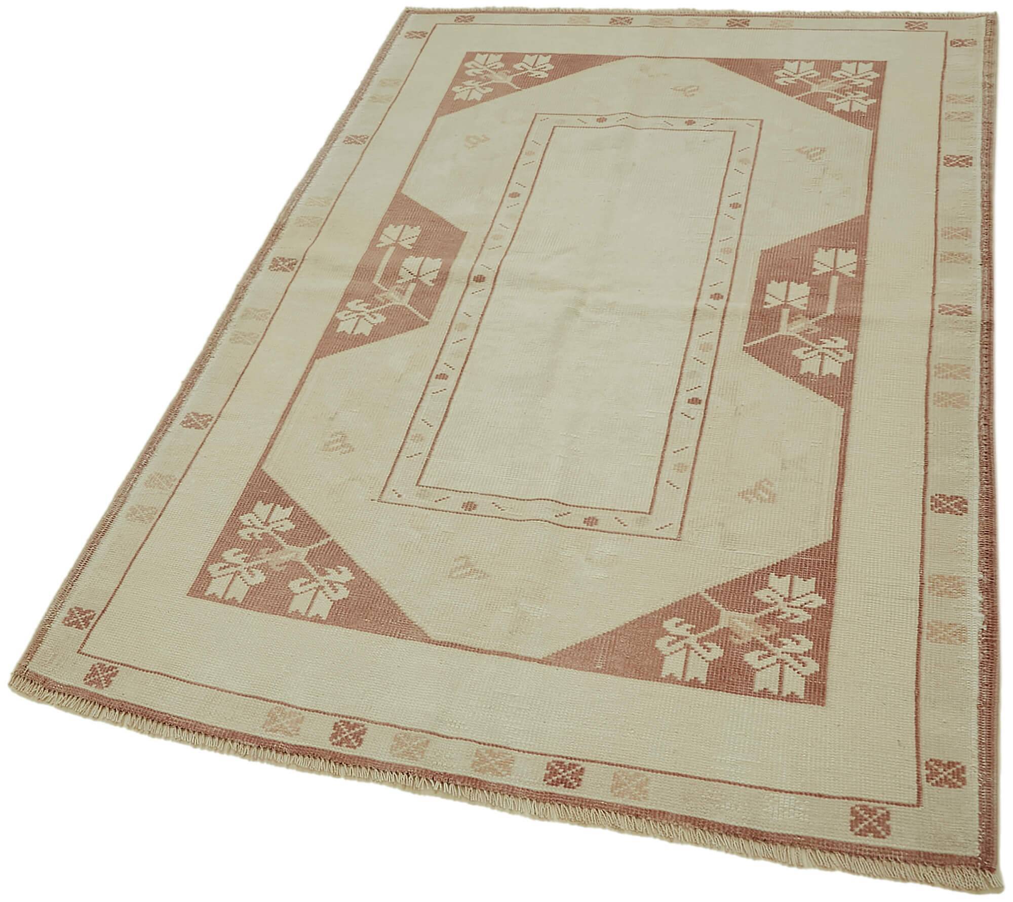 Turkish Vintage Anatolian Rug 117 cm x 176 cm