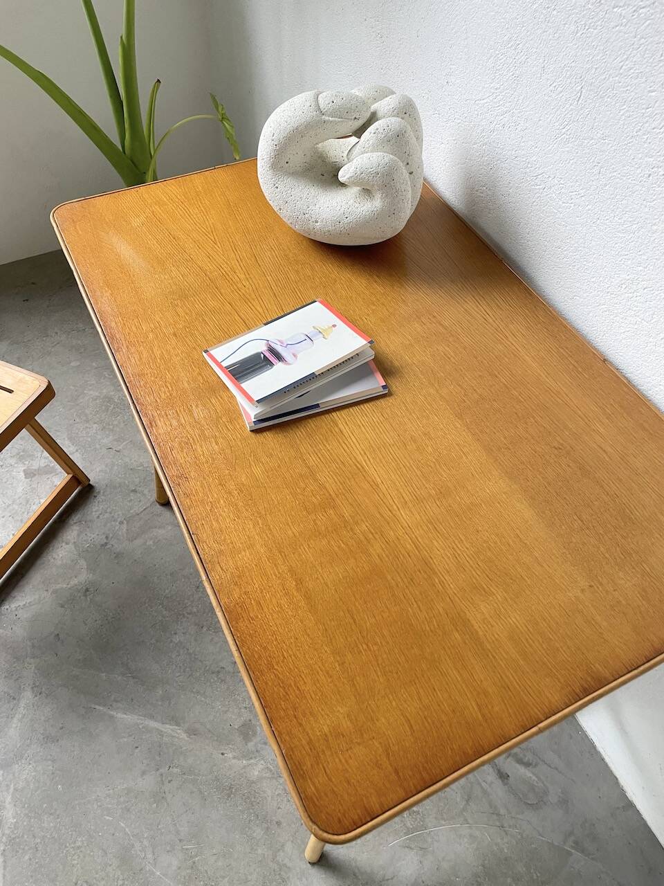 Bureau rotin Louis Sognot et sa chaise