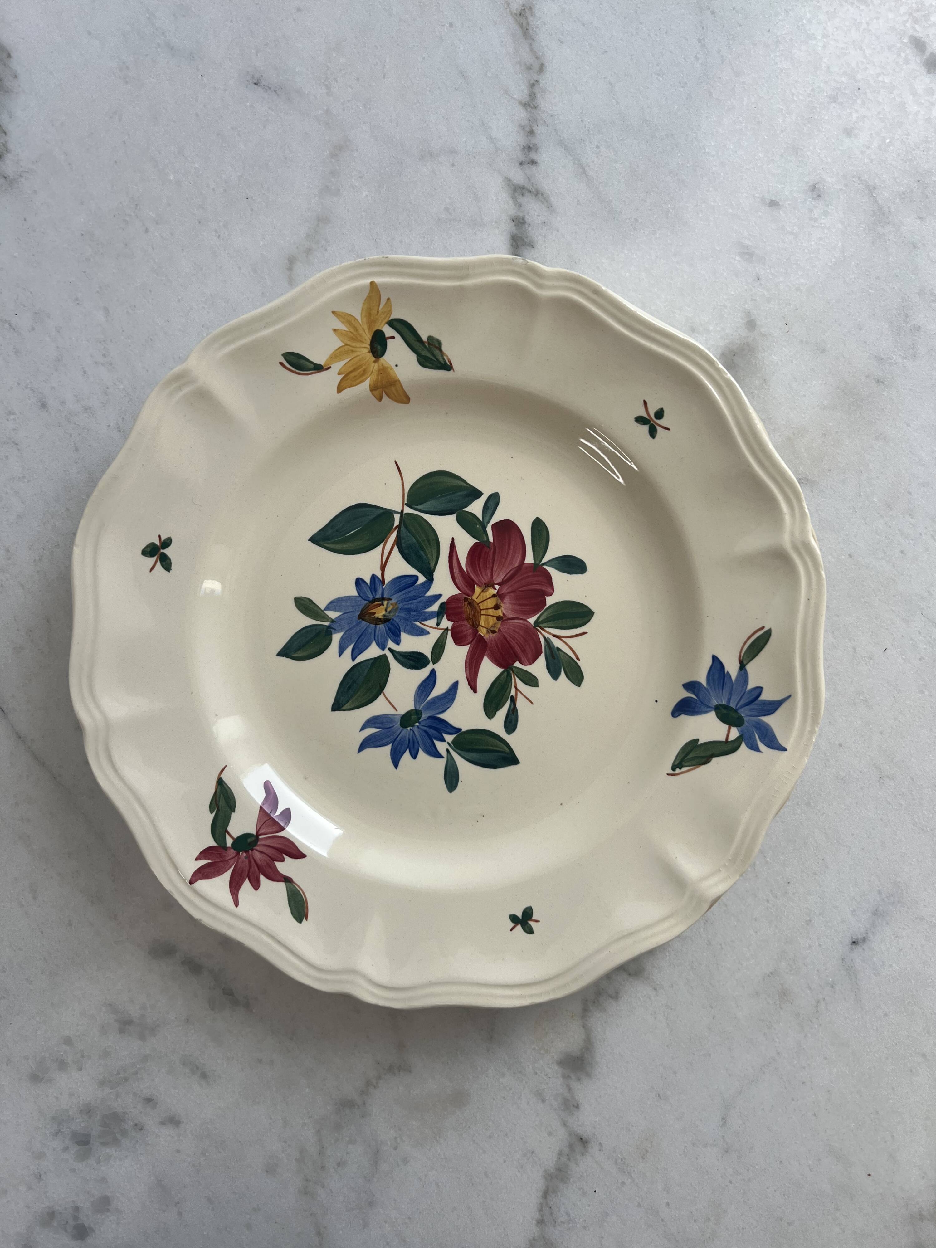 Set of 8 flat plates Sarreguemines and Digoin