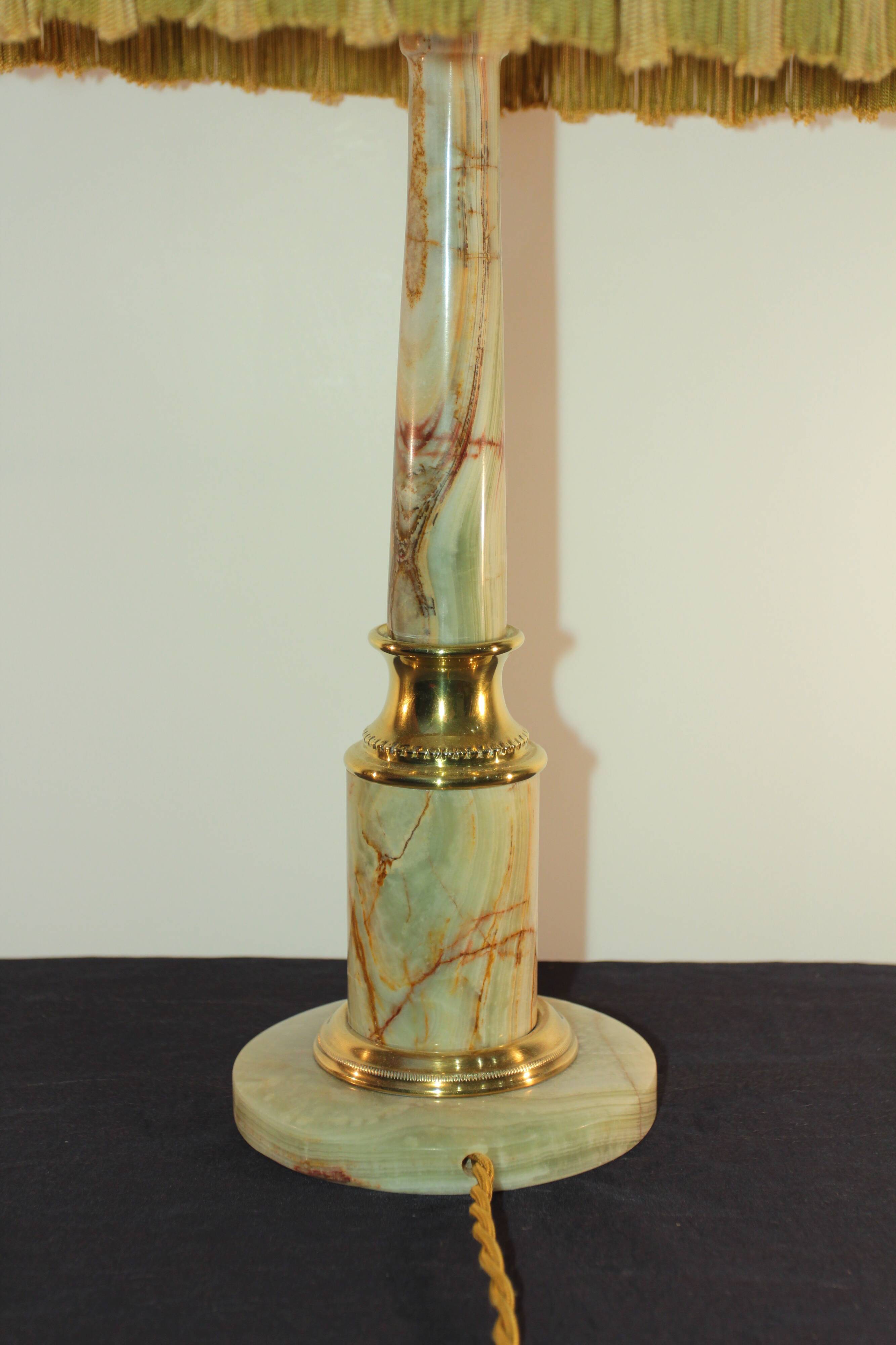 Antique lamp in onyx and brass (c. 1920-1930)