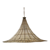 Mother-of-pearl suspension