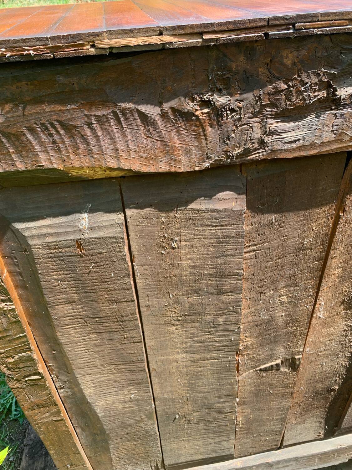 Armoire bassette de style louis XIII epoque 18 eme