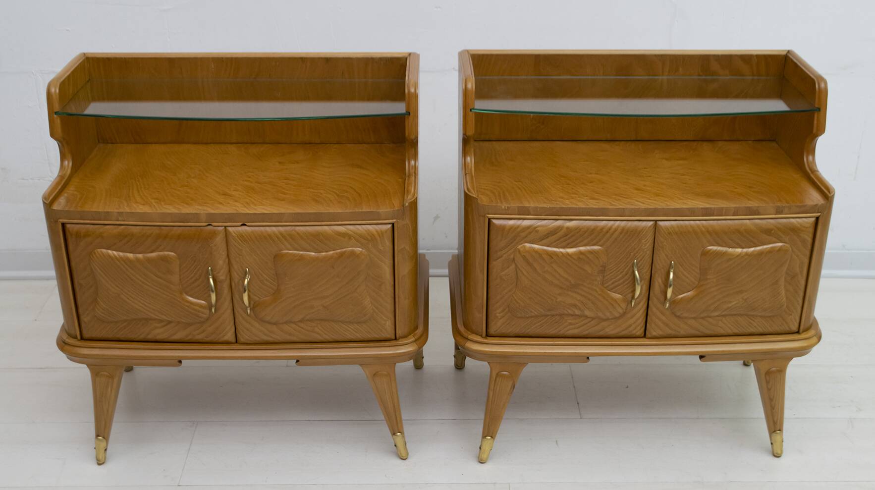 Pair of Mid-Century Modern Italian Ashwood Nightstands, 1950s