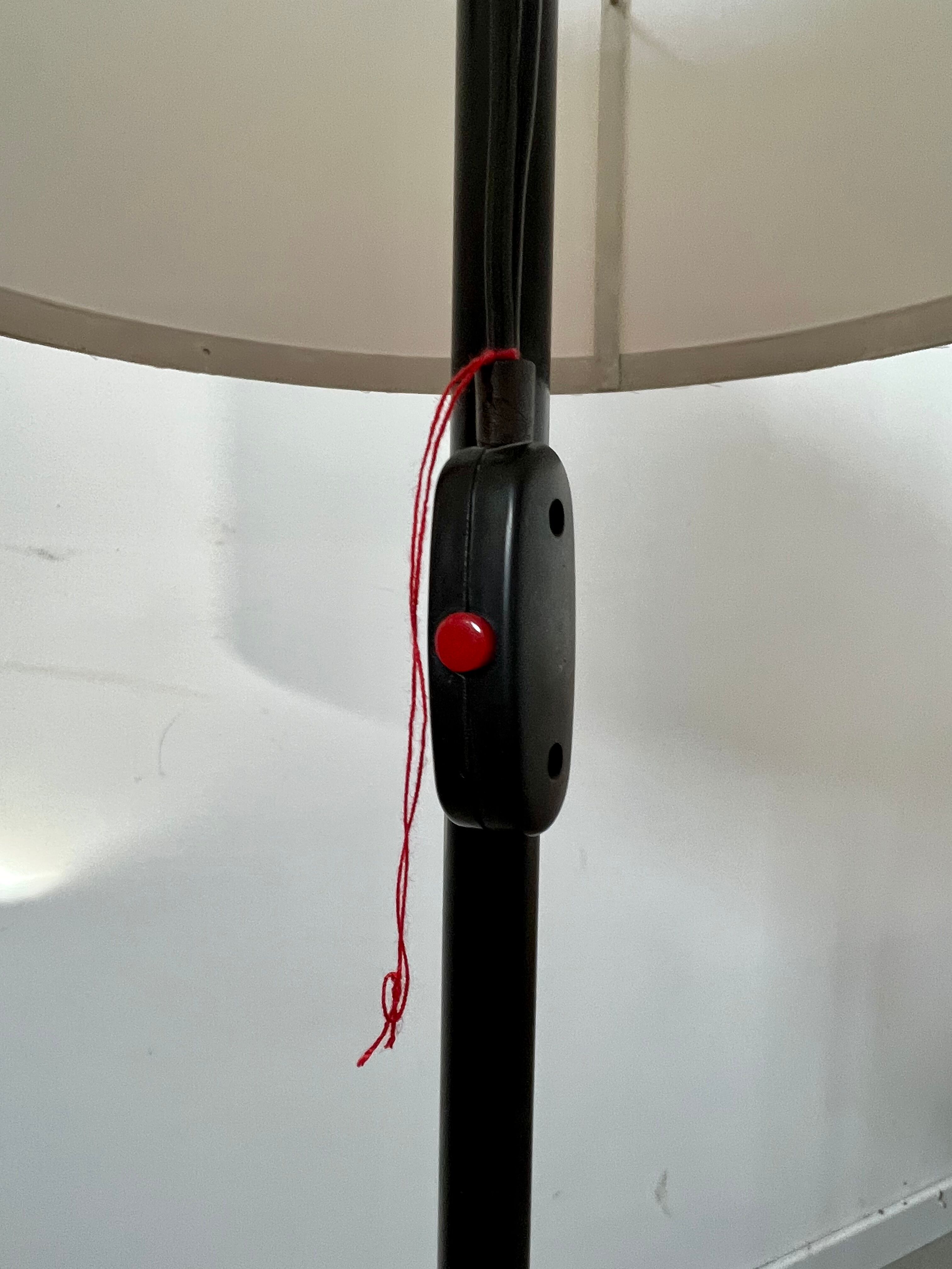 Old design floor lamp from the 50s in metal vintage adjustable lampshade