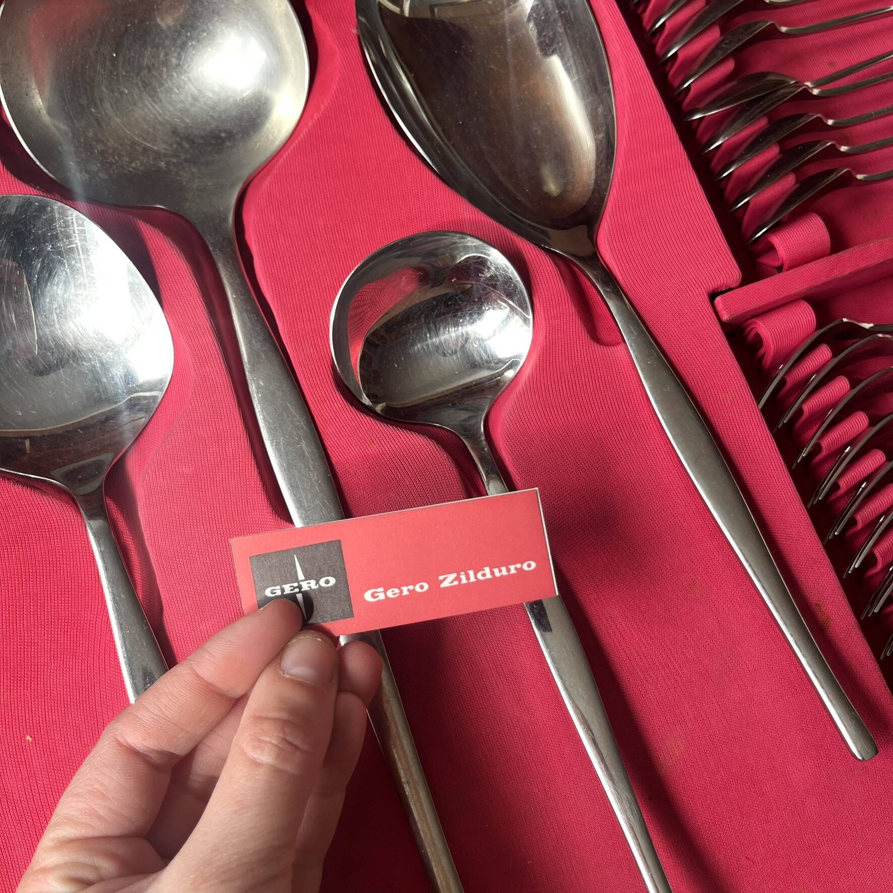 Cutlery set with storage furniture, Gero Zilduro (Netherlands), 100 pieces, stainless steel