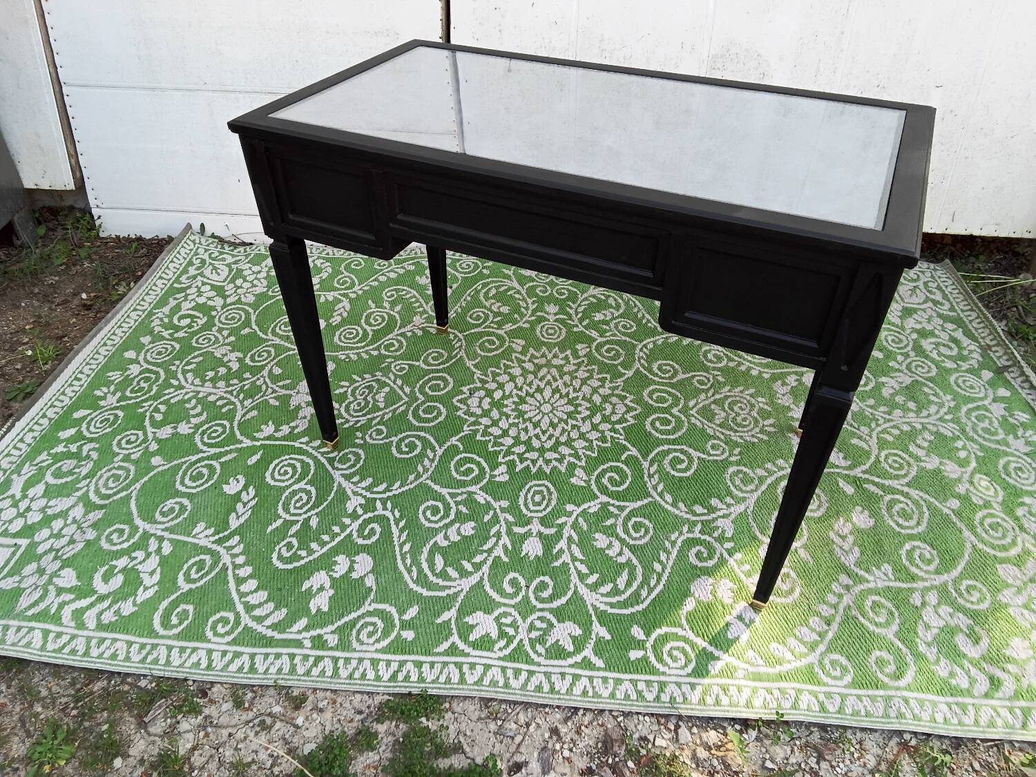 Black desk