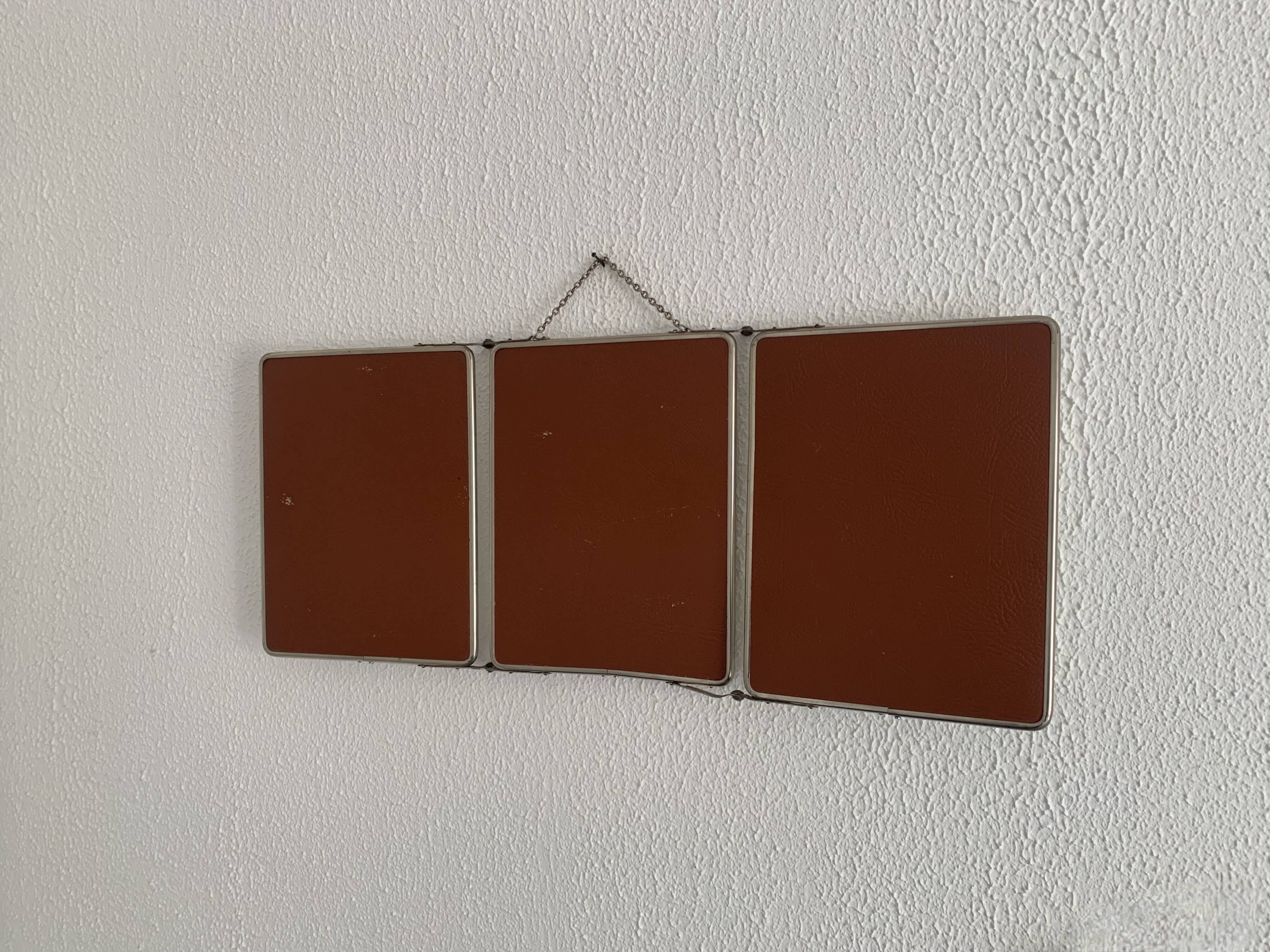 Vintage 1950s triptych barber's mirror, terracotta - 27 x 65 cm