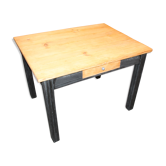Table de salle à manger pieds noirs