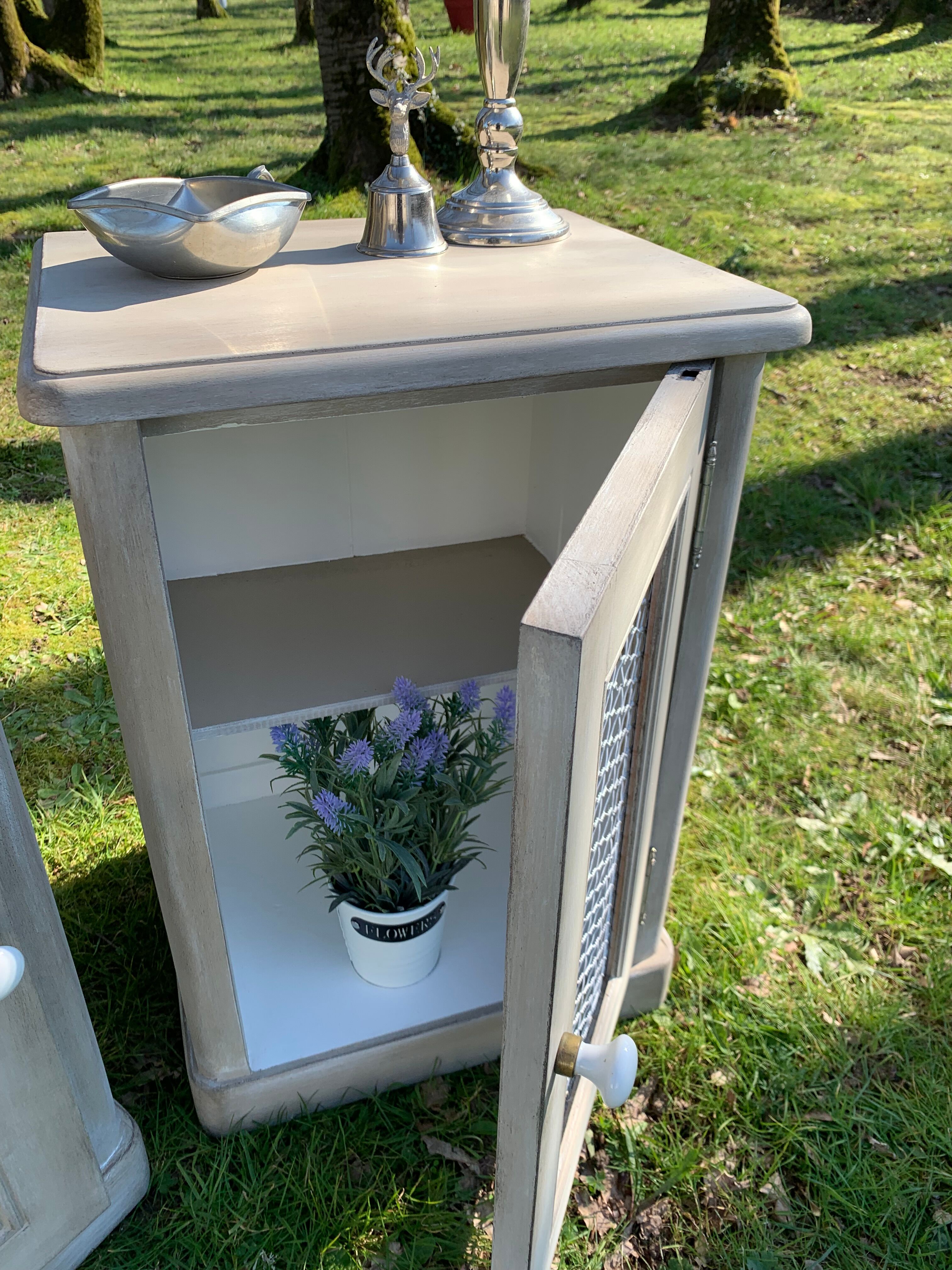 Table de chevet