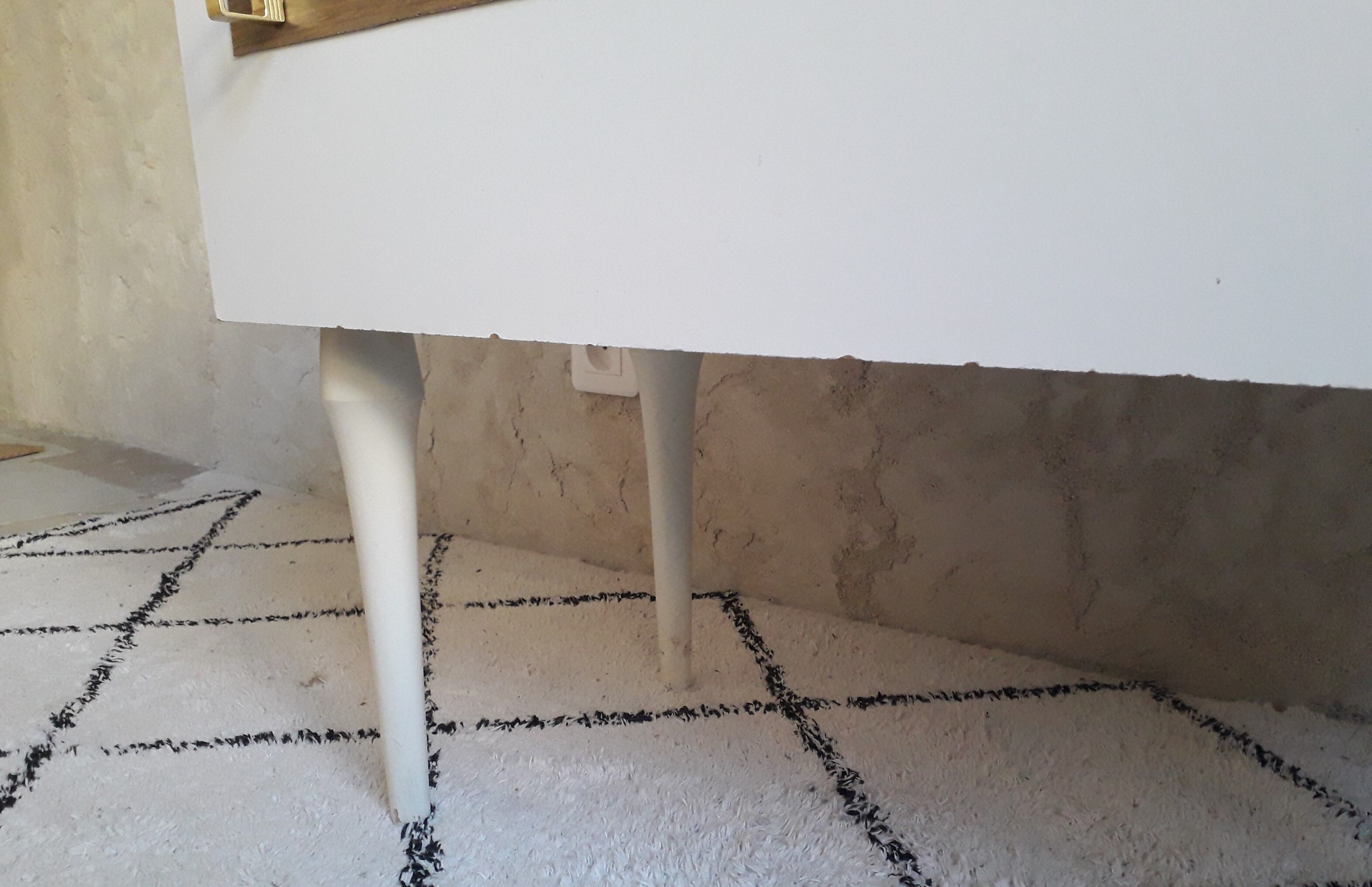 vintage  chest of drawers