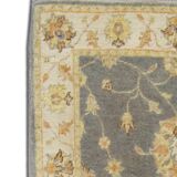 Tapis de couloir en laine grise, motif floral Ziegler fait main