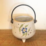 Cauldron moustiers