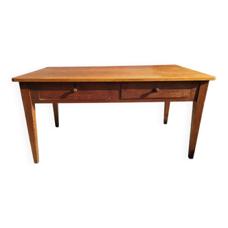 Pine farmhouse table ● Honey patina & Zebra grain